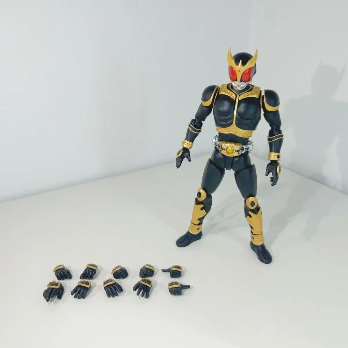 

In Stock Datong Kamen Rider Shf 3z-10 Kuuga Amazing Mighty Black Gold Articulated Collectible Anime Action Figure Model Toys