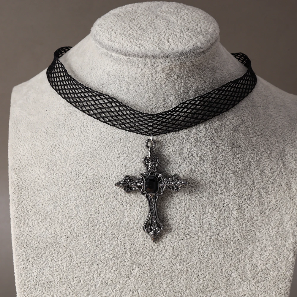 Aihua Neo-Gothic Victoria Kreuz Halskette für Frauen Vintage Ästhetik Grunge Y2K Spitzenhalskette Choker Schmuck Geschenke – Detail 5