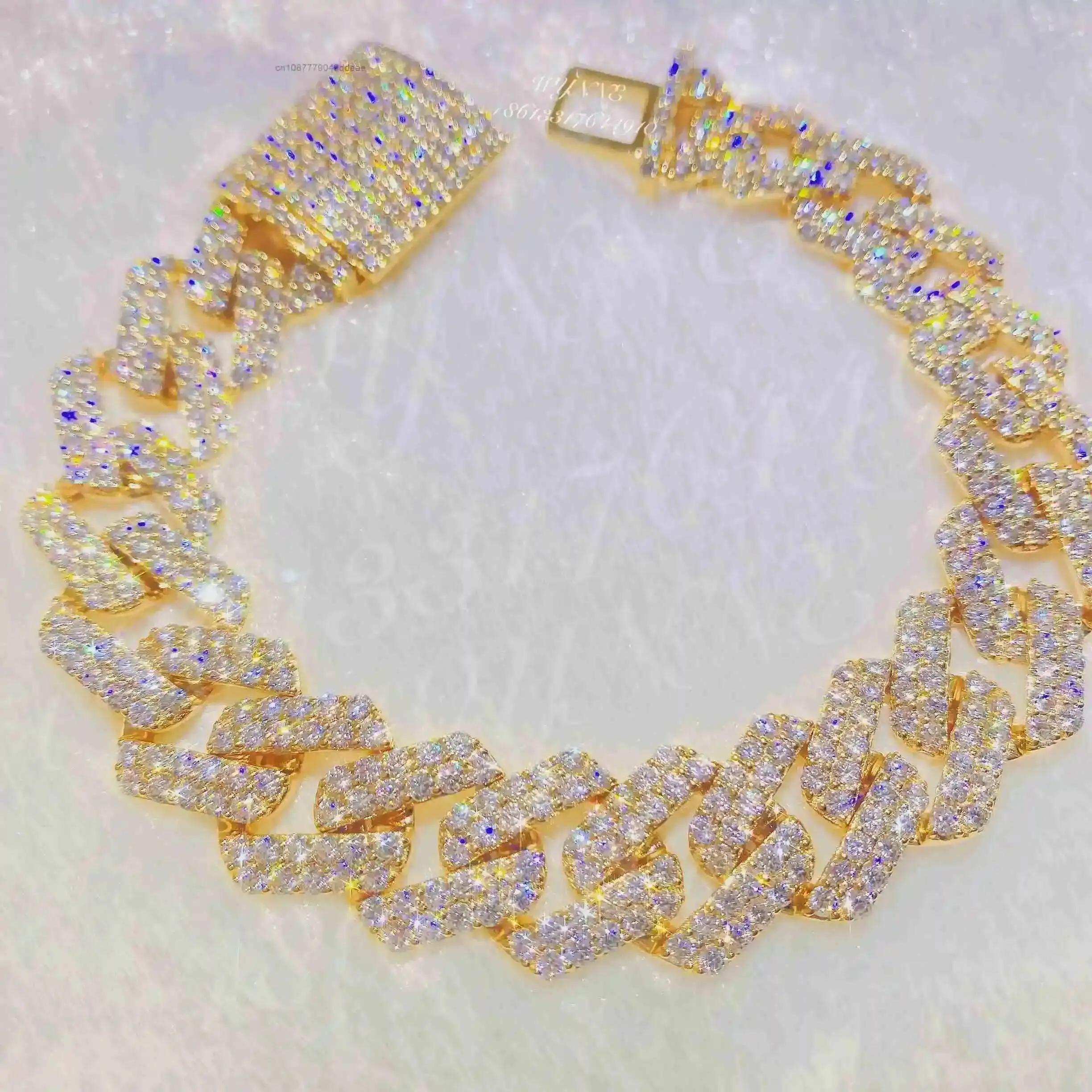 

15mm Cuban Bracelet Hip Hop 10K Solid Gold Moissanite Iced Out Cuban Link Bracelet