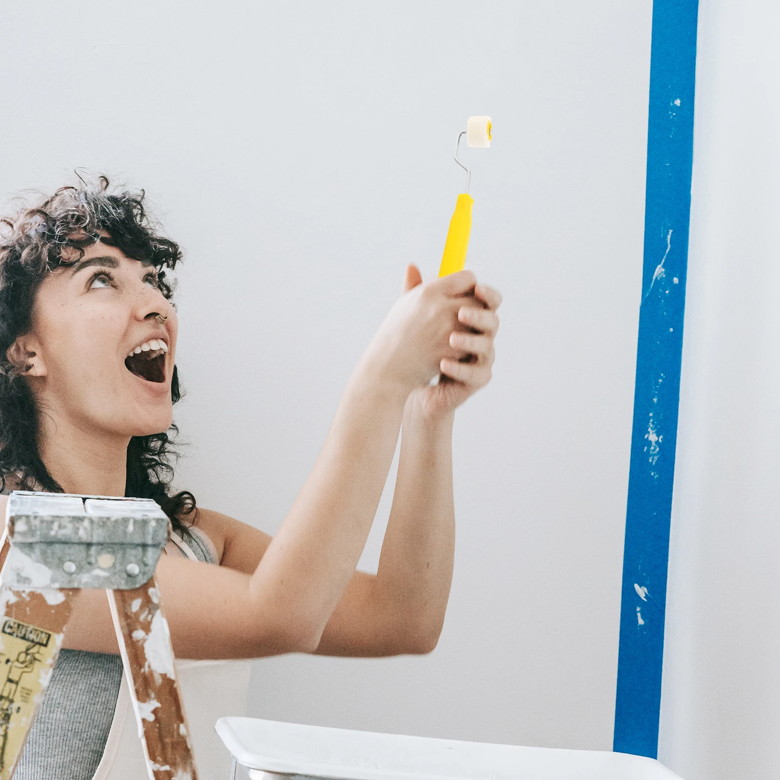 

2pcs Wool Paint Roller Brush 2Cm Mini Size For Wall Painting Ergonomic Handle Durable Painting Tool Home Improvement Supplies