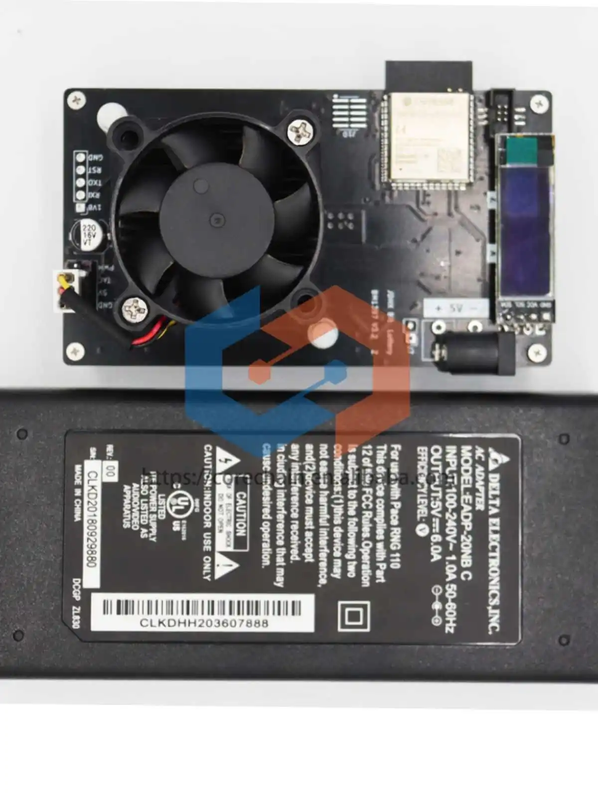 

Машина для лотереи Bitaxe BTC Mini Lotto с блоком питания, оснащенным чипом BM1397ag, вычислительная мощность 320 г