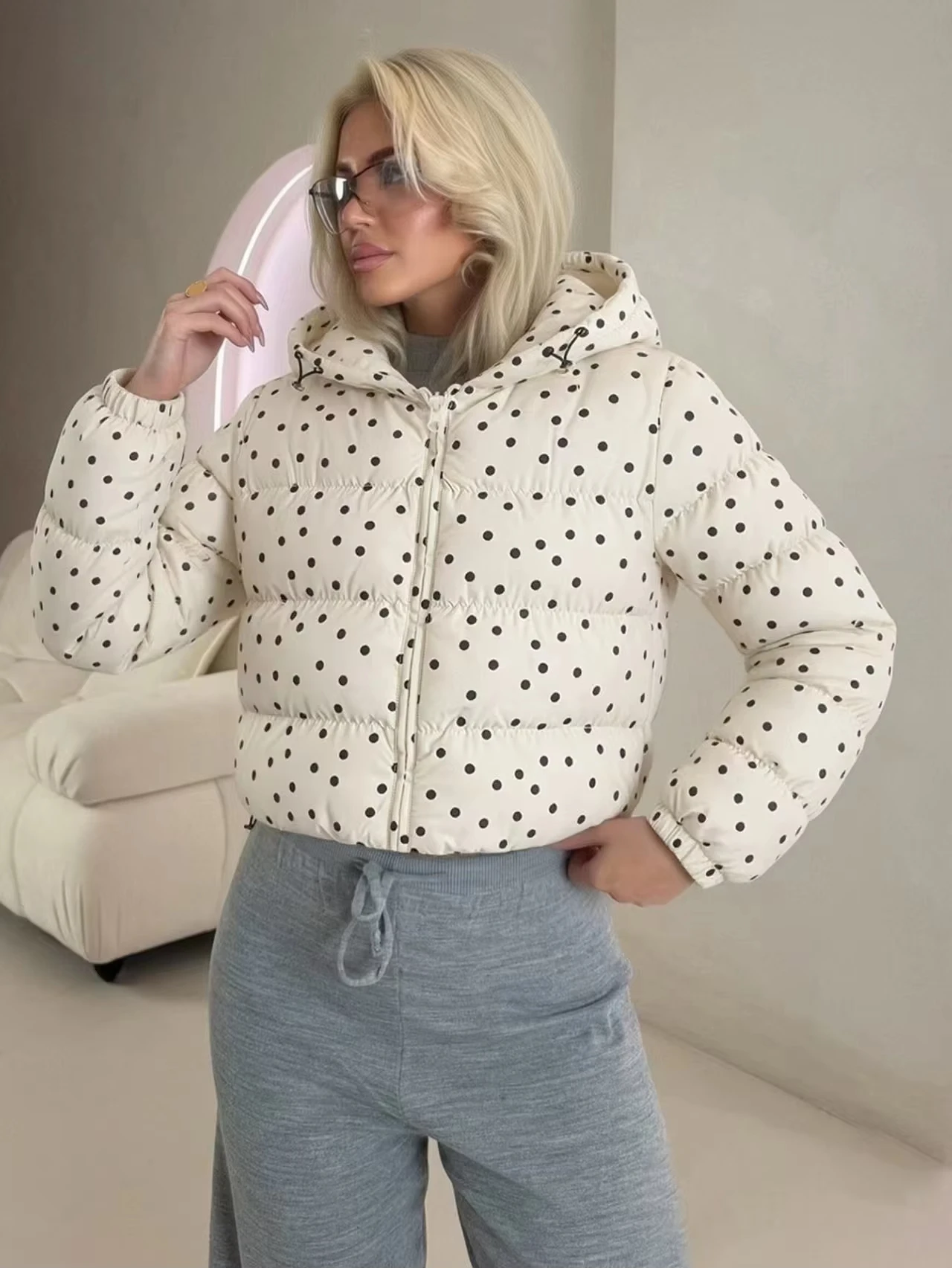 THRUM Guobioziy 2026 Autumn Women Cropped Hooded Puffer Jacket Polka Dot Print Zip Up Drawstring Hem Warm Daily Outer Coat