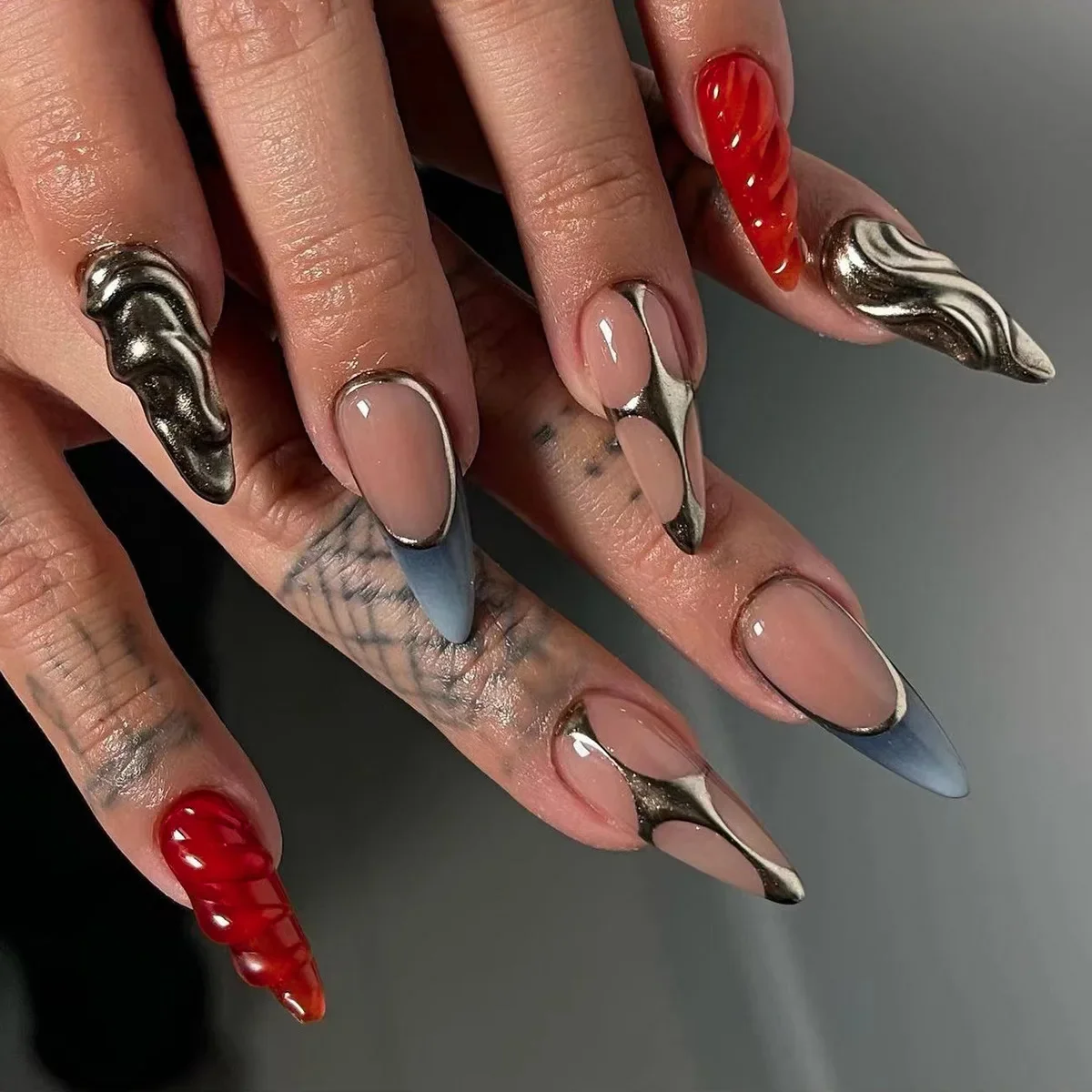 Silver Cool Water Ripple Press on Nails Ins Almond Shape False Art Nails Punk Y2K Red Long Pointed Fake Nail Charms Tip Manicure