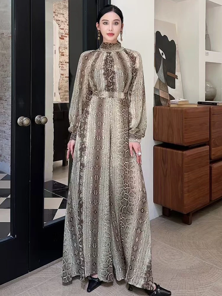

High-End Chiffon Snake Print Slimming Long Sve Top High Waist Wide Leg Pants Spring Faion Set for Women 25-35 Years Old