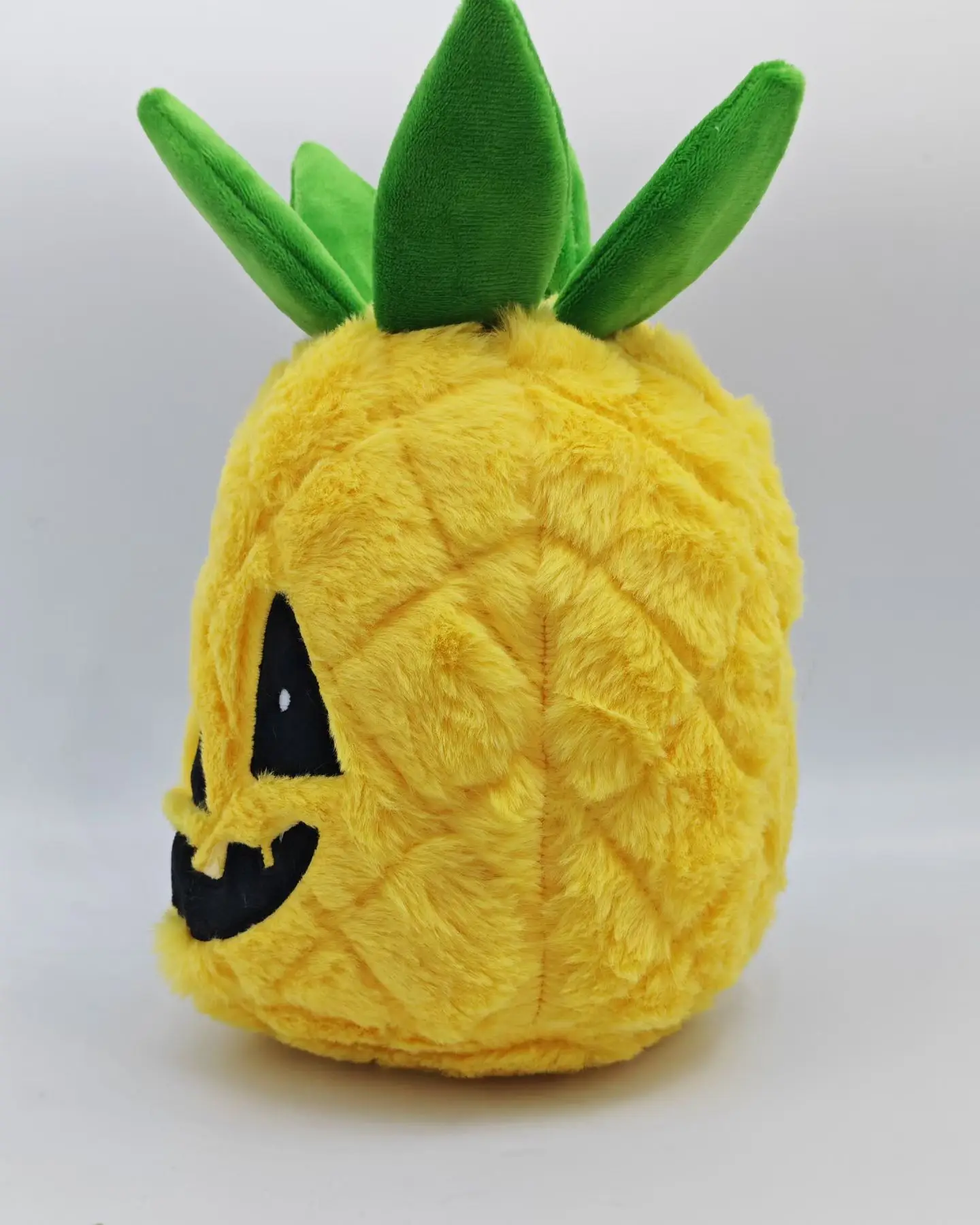 New 25cm Halloween Pineapple Plushie Toys Cute Soft Stuffed Anime Pillow Dolls For Kid Birthday Christmas Gift
