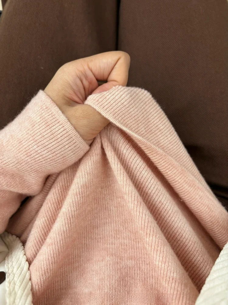 เสื้อไหมพรมคอสูงสำหรับผู้หญิง ผ้าเนื้อนุ่ม สวมใส่สบาย ทรงเข้ารูป ใส่ได้ทั้งฤดูใบไม้ร่วงและฤดูหนาว สไตล์หวานๆ ทรงหลวม