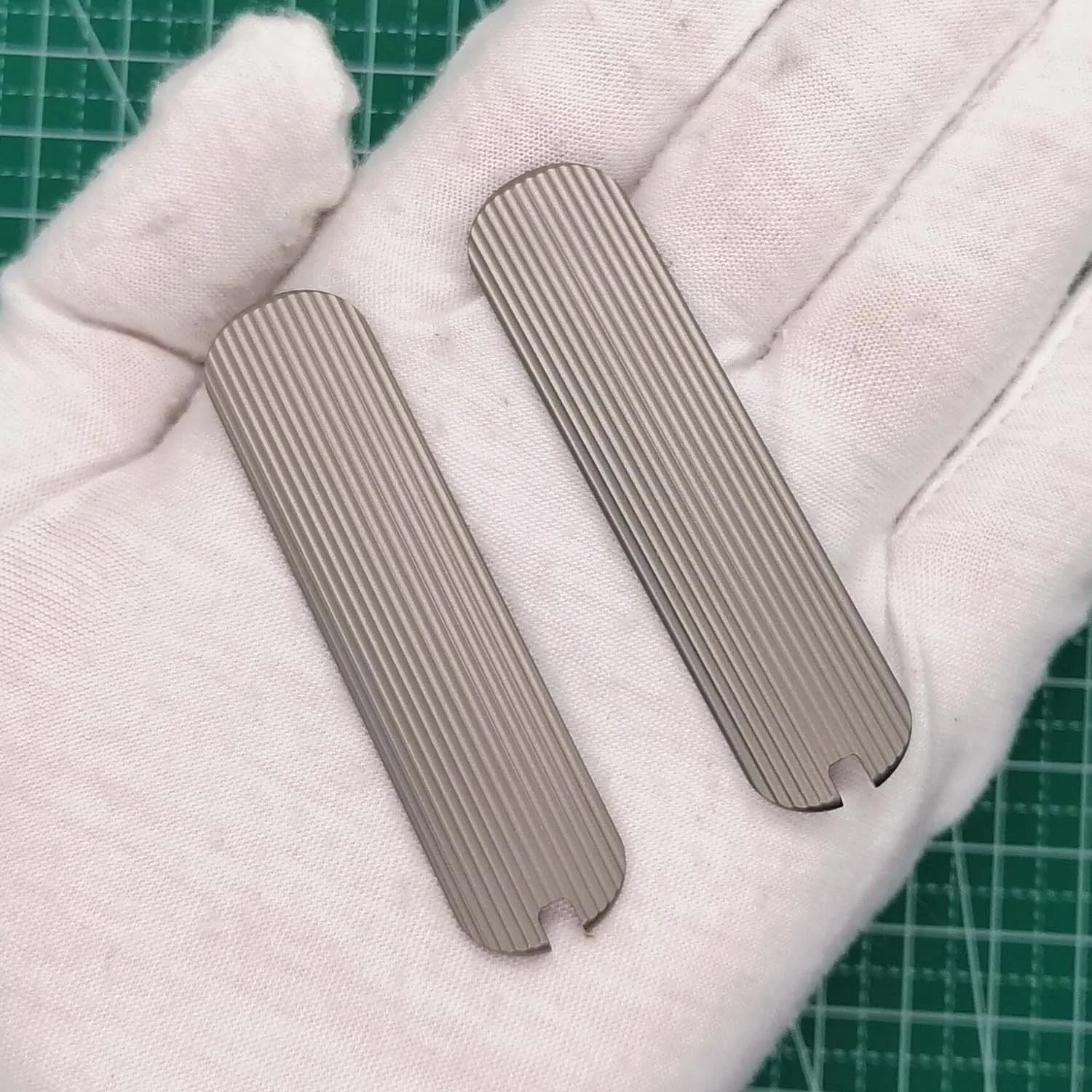 1 Pair Hand Made Titanium Alloy Scales for 65mm Victorinox Swiss Army Knife Modify 65 SAK Scale Replacement