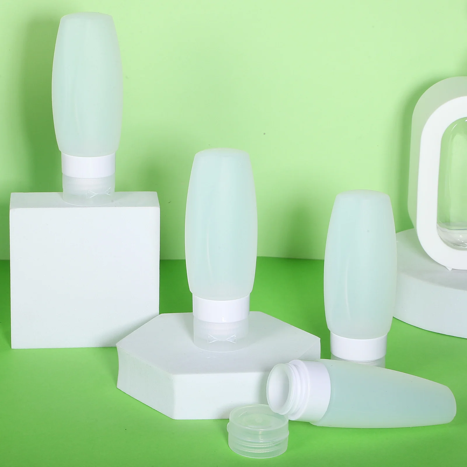 

4 pcs Silicone Travel Bottles Refillable Empty Toiletry Squeeze Tubes Leak-Proof For Shampoo Conditioner Lotion Facial Cleanser