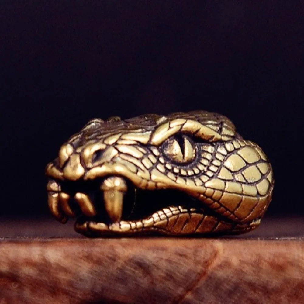 Vintage Snake Head Pendant Antique Style Realistic Brass Keychain Pendant Handmade Survival Bracelet Supply Keychain Accessories