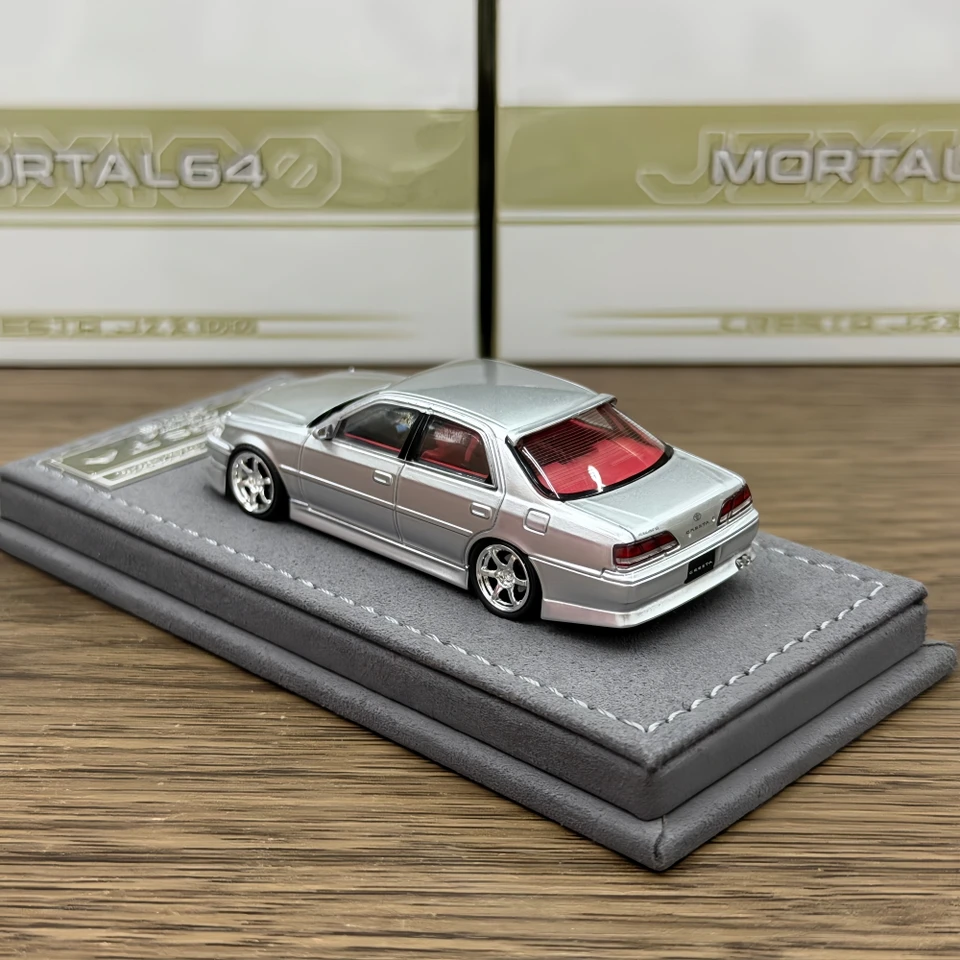 Mortal 1:64 CRESTA JZX100 Diecast Model Car