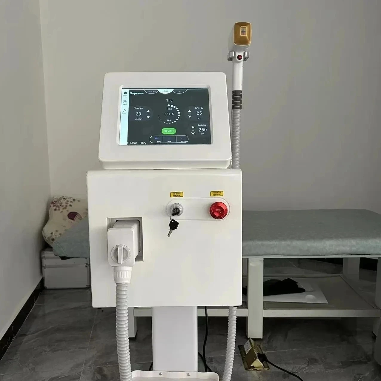 Profissional 808 diodo cabelo remoção máquina permanente indolor, congelação Depilate, pele cuidados dispositivo, 3 comprimento de onda, 1064, 755nm, melhor