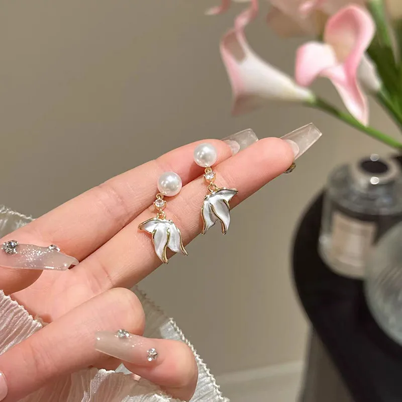 Korean Fashion Fishtail Tassel Pendant Earrings For Women Elegant Pearl Zircon Stud Earrings Wedding Party Jewelry Lady Gifts