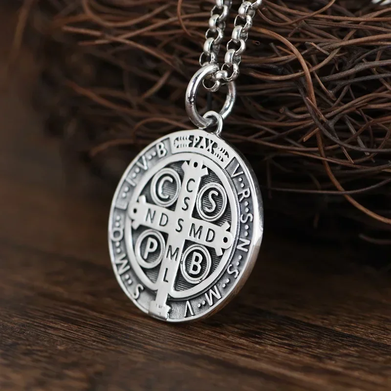 Christian Exorcist Saint Benedict Cross Round Pendant Necklace Retro Catholic Religious Amulet Jewelry Men Women