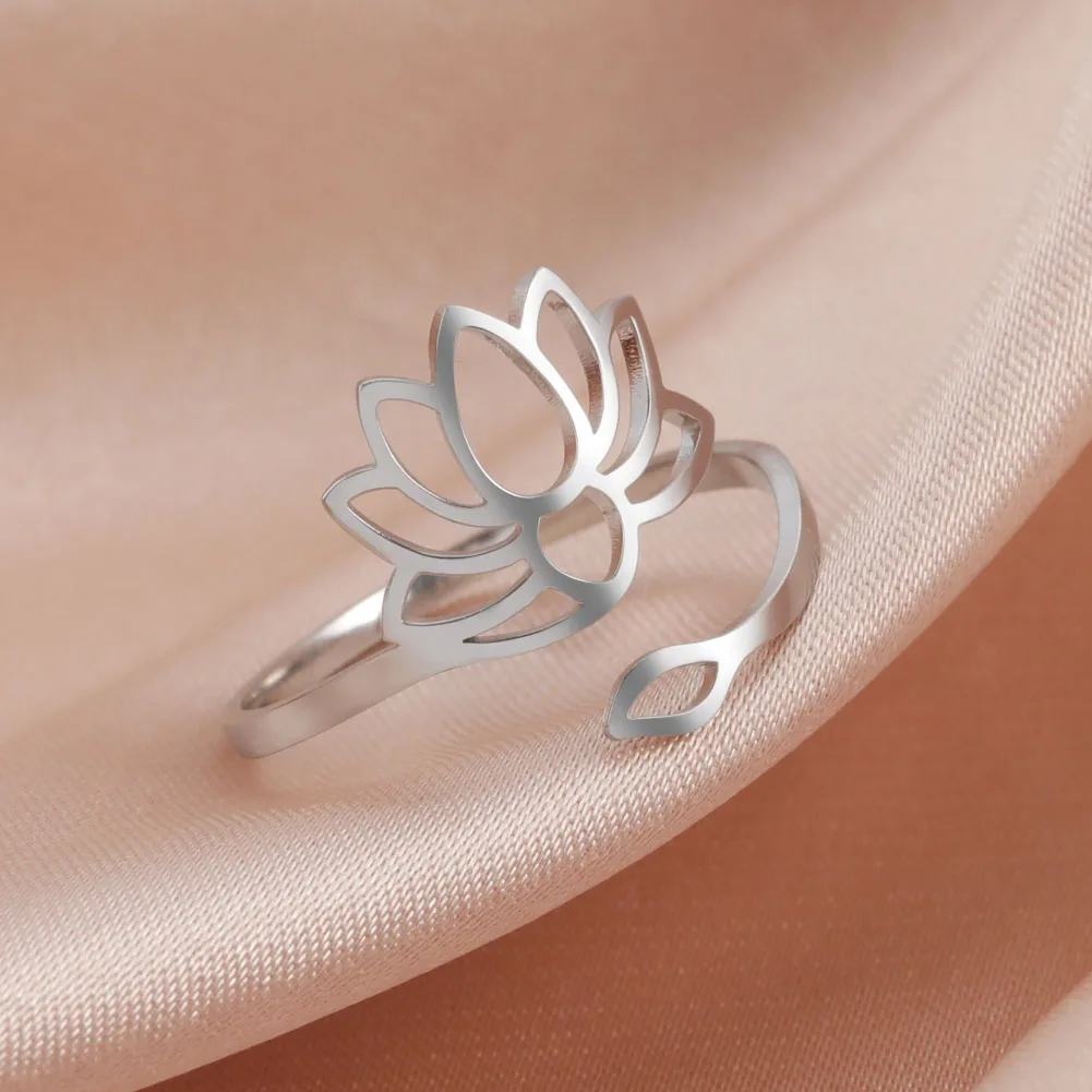 Skryim Hollow Lotus Open Adjustable Ring Stainless Steel Women's Retro Elegant Yoga Charm Ring Wedding Jewelry Gift