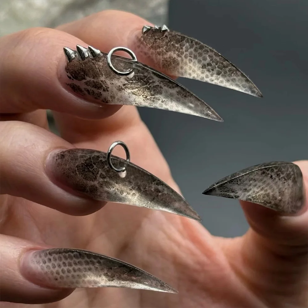 Shining Personality Sweet Cool Dragon Claw Cat Claw Fake Nail Metal Ring Diamond Glitter Powder Press-On Nails Party Stickers
