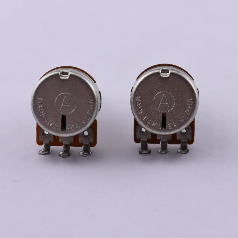 1 Piece Brass Bushing Solid Shaft  Balance Potentiometer(POT) With Center Detent For Electric Bass -（B50K/B100K） Made in Korea