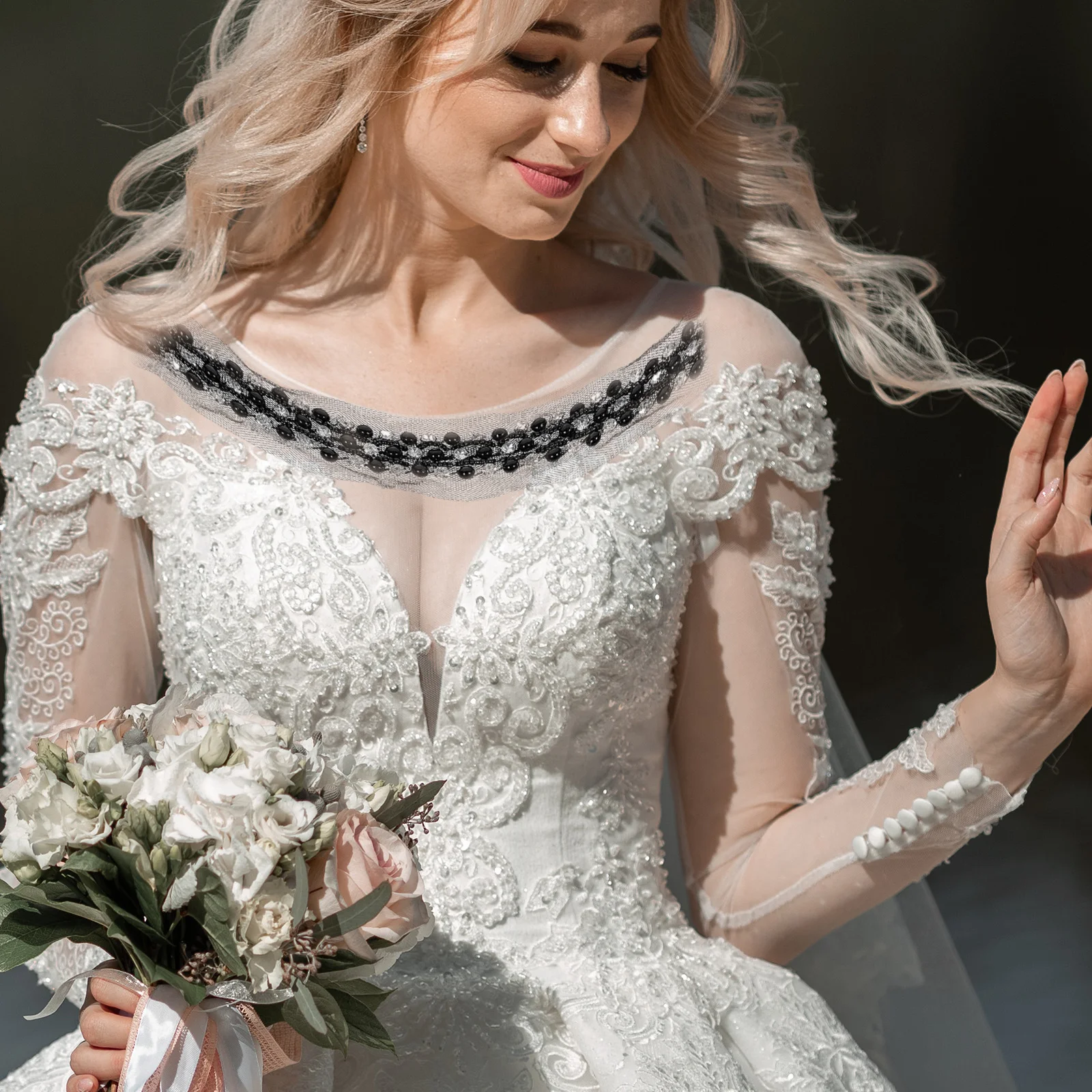 

Extended Meter Pearl and Rhinestone Lace Trim Decorative Ribbon for Wedding Bouquets Headbands Dress Accessory Upgrade