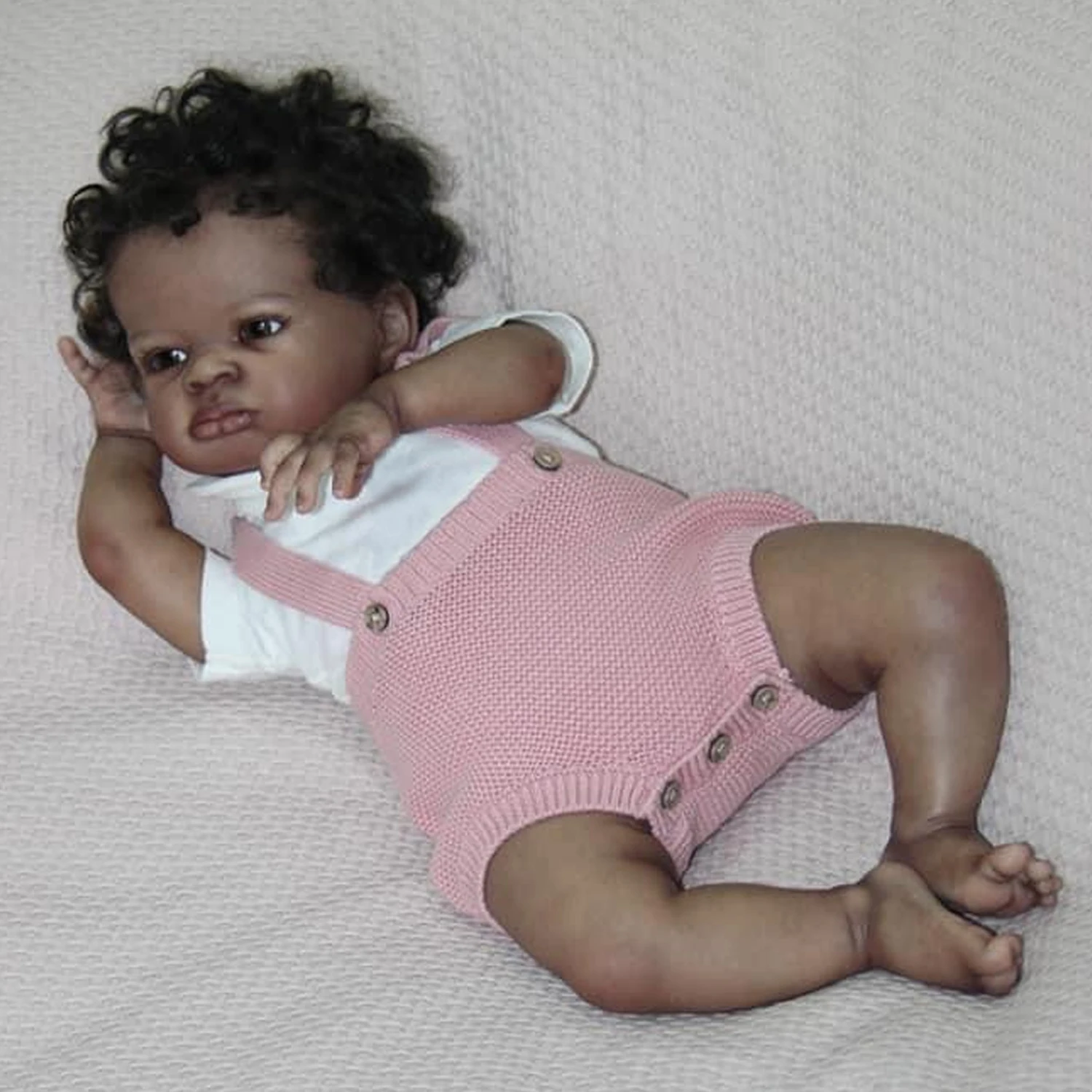 

19inch Lifelike Cuddly Reborn Baby Doll Lanny Dark Skin Soft Cotton Body Multiple Layers Painting Skin With Hand Root Hair