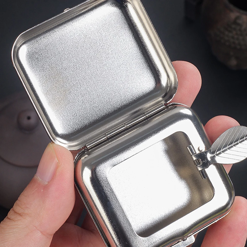 

Portable Ashtray Mini Cigarette Ashtray for Car Travel Outdoor Use with Lid Sealed Design Material Home Daily Use
