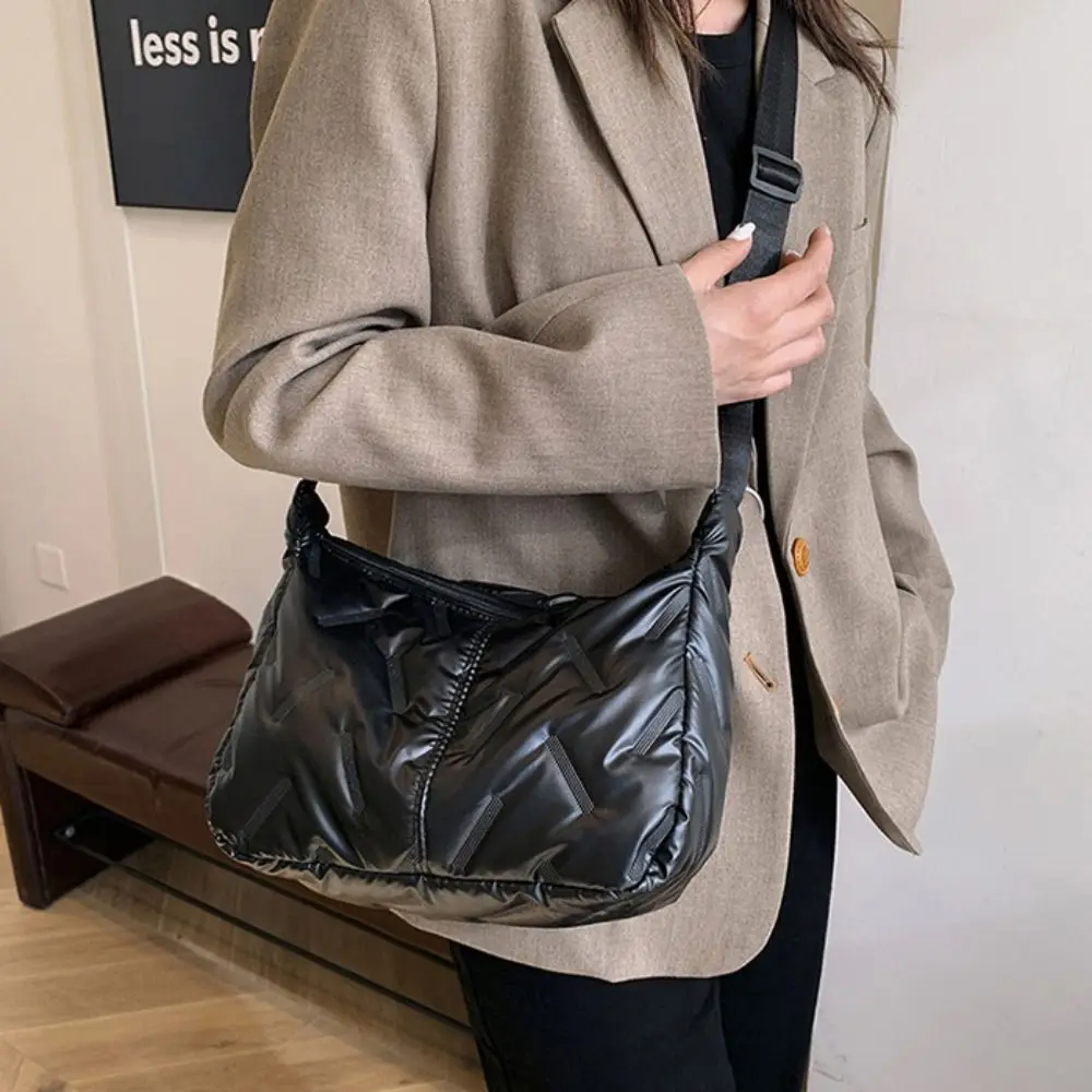 

Dumpling Bag Bright Space Cotton Tote Bag Korean Style Shoulder Bag Crossbody Bag Large Capacity Silver Nylon Handbag Lady