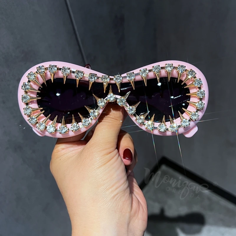 Gafas de sol ovaladas Punk para mujer, anteojos de sol femeninos con diseño de marca Retro, a la moda, color rojo y rosa, 2023