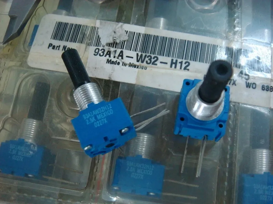Bourns Haua1a-w32-h122. 5K Potentiomètre importé 2.5K