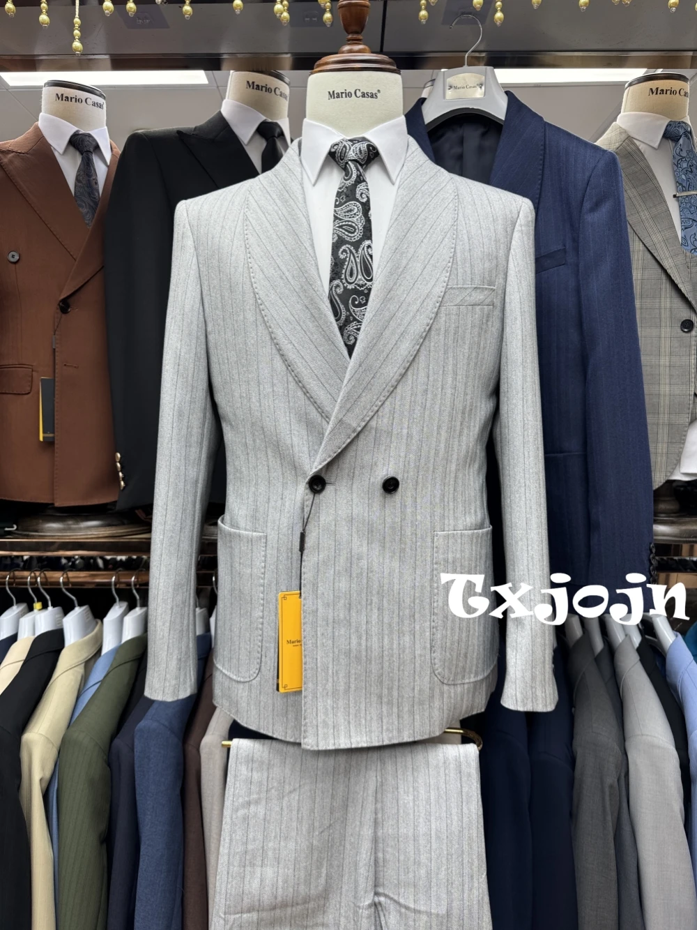 

Double Breasted Men's Striped Suits 2 Pieces Business Outfit,Elegant Shawl Lapel Tuxedo Wedding Groom Sets,Plus Size Suit Set