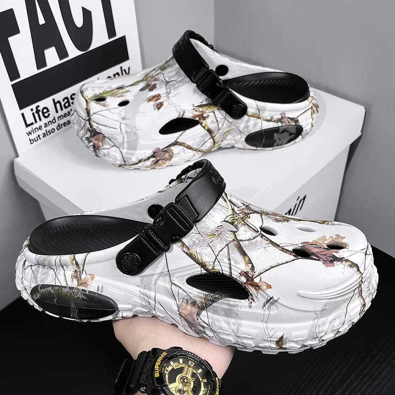 

New Summer Clogs Sandals Men's Garden Shoes Comfortable Men Slippers Non-Slip Soft Bottom Beach Shoes Platform Sandals