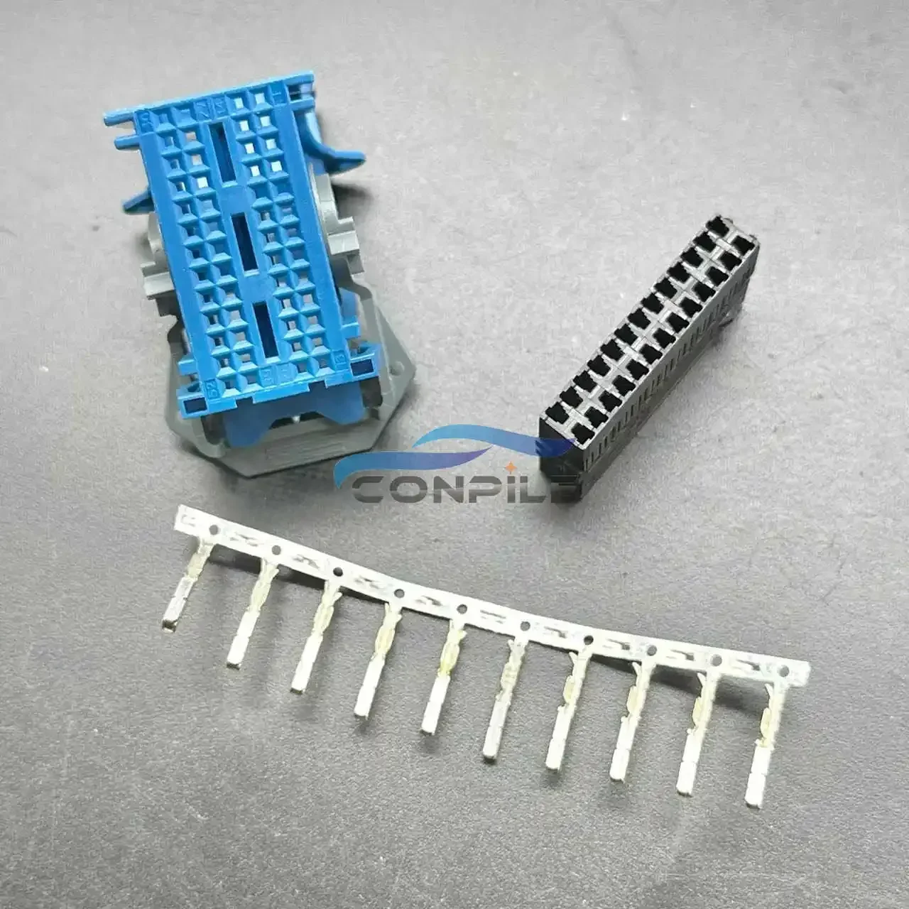 1pc for Ford new Mondeo BCM-D plug connector terminal shell 4*13 52PIN connector housing