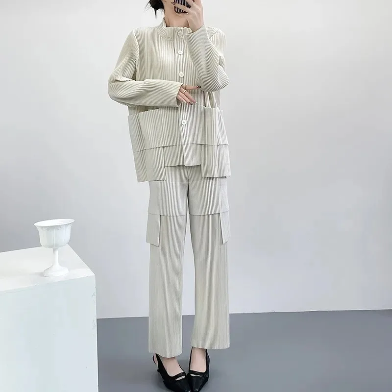 

Костюм Miyake: плиссированная куртка с длинным рукавом и брюки прямого кроя, однобортный, для работы и повседневной носки, женский, новинка 2026 года