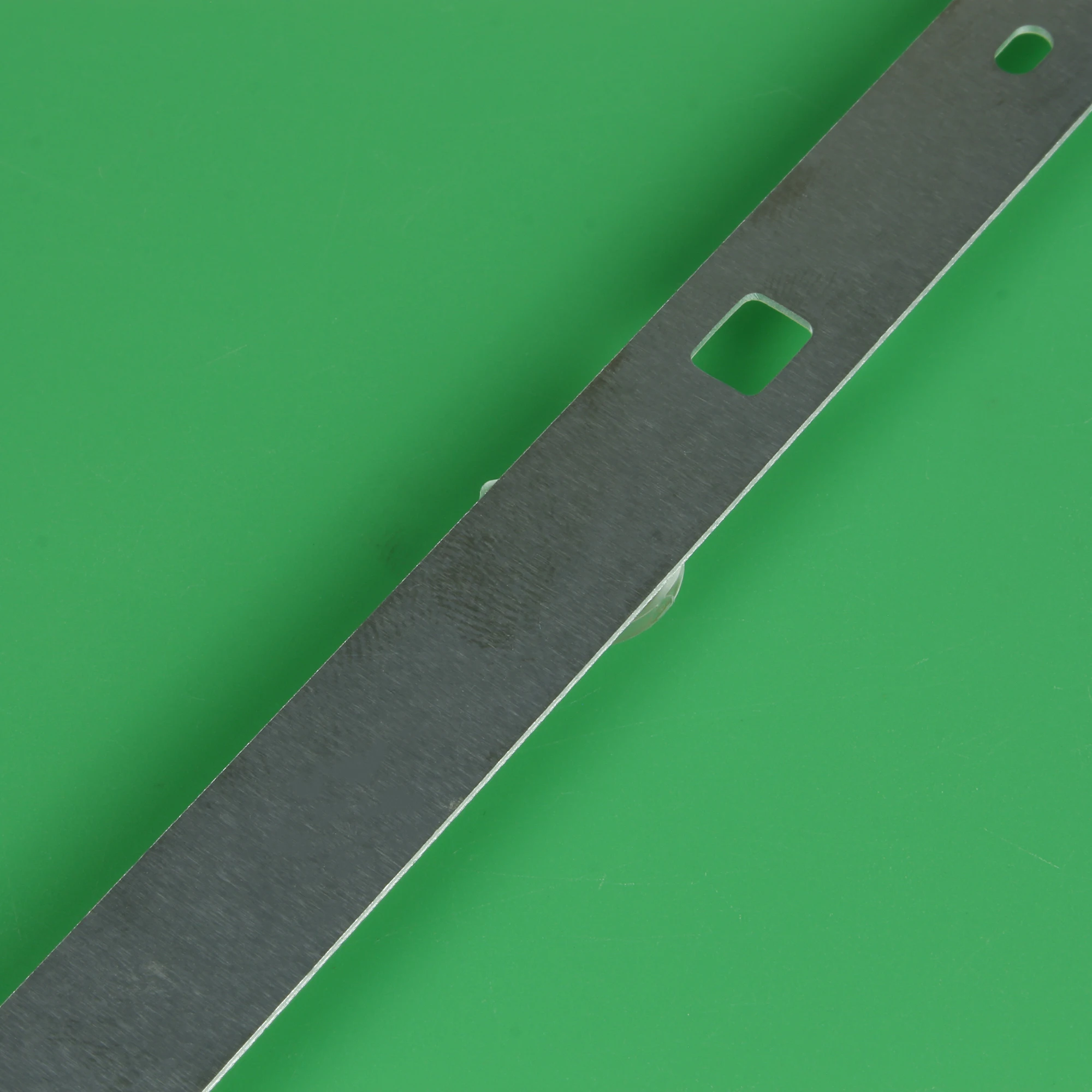 新しい 10 個 LED バックライトストリップ 40 インチテレビ KDL-40RM10B KDL-40R480B KDL-40R483B KDL-40R453B KDL-40R450B KDL-40W607B KDL-40W905A