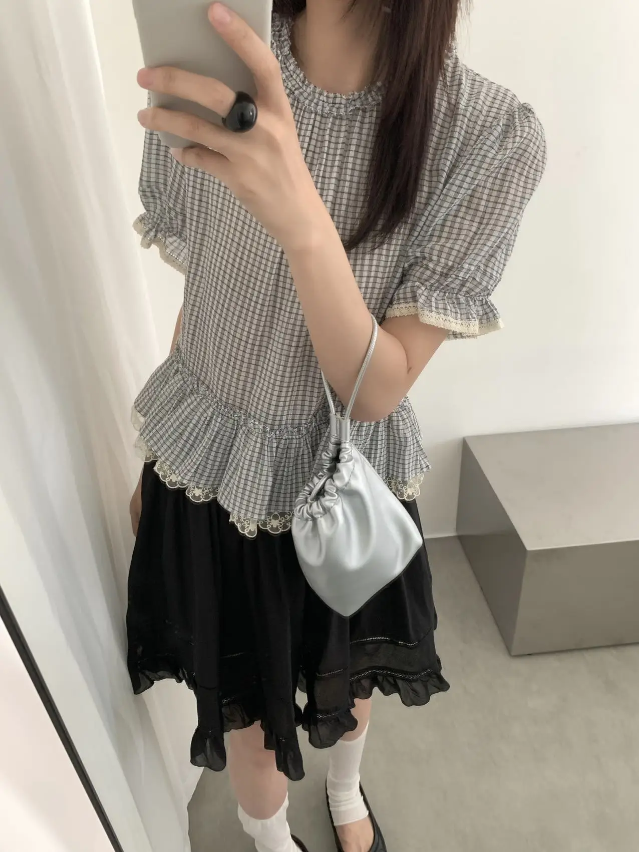 

Lilian Fashionable Lace Bubble Sleeve Plaid Patchwork Shirt Short Length round Neck Commute Style Women's Moisture Wicking