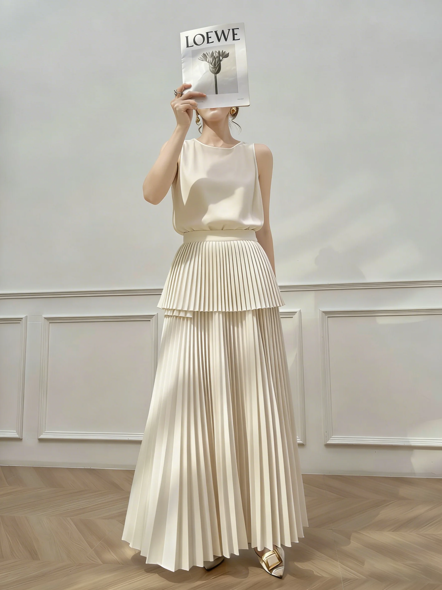 

Elegant Sleeveless Shirt And Skirt Set Women's Fashion Spring Outfit High Waist A-Line Skirt round Neck Vest Casual Wear