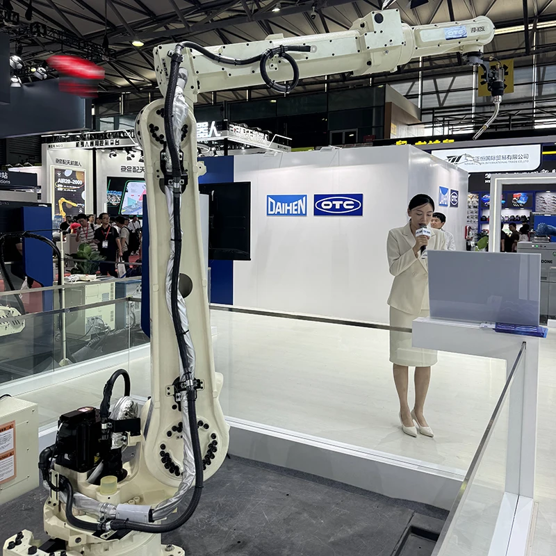 Новый сверхдлинный рычаг, размах, 3 м, автоматический экономичный с основной двигателем и двигателем, шестиосевой промышленный сварочный робот FD-V25L