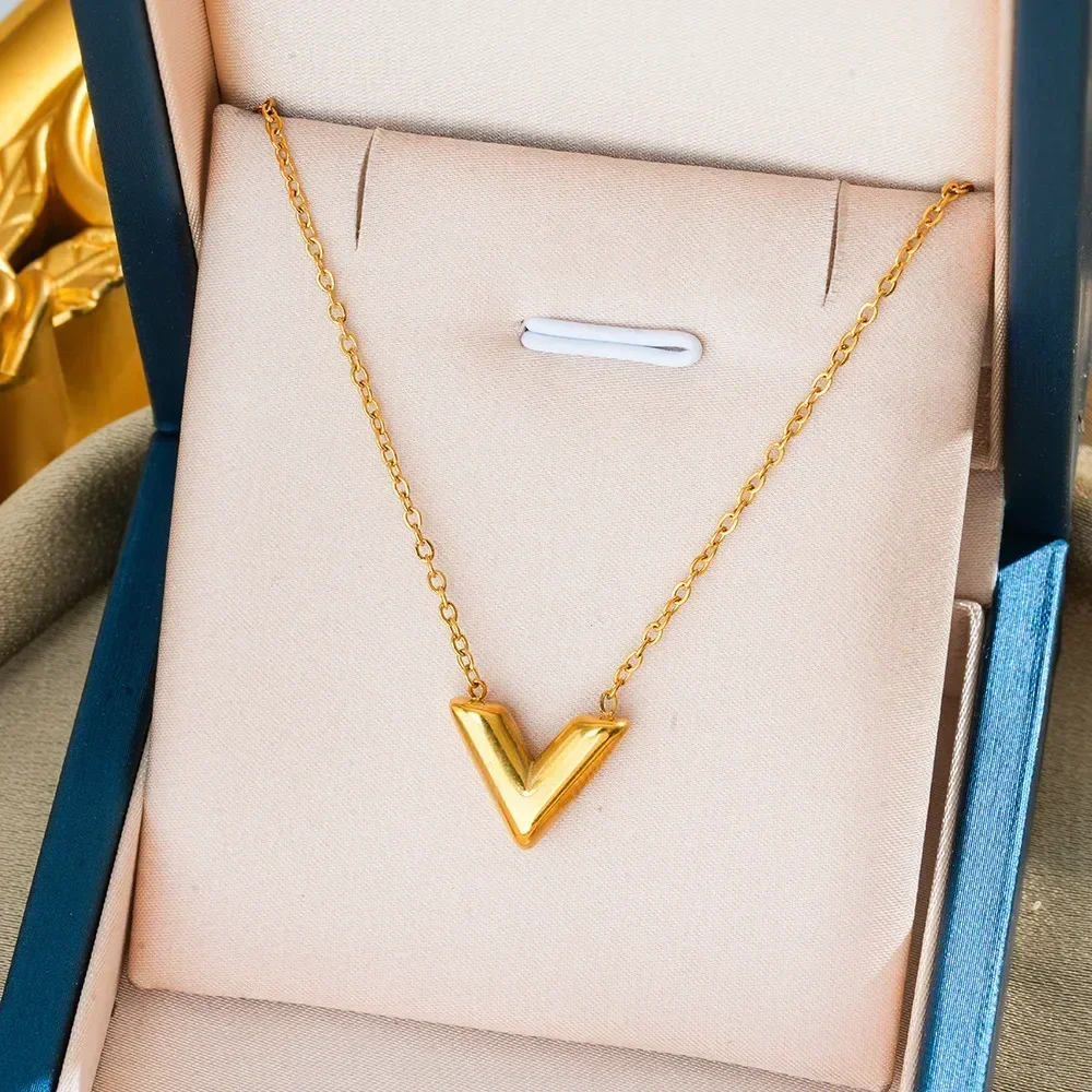 

2025new, women's collarbone necklace, popular non-fading necklace earrings, Light luxurious V-shaped necklace