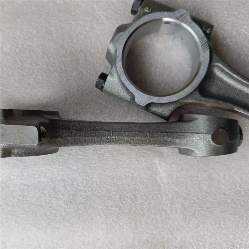 

ABIB -1 Piece Connecting Rod Silver Metal 17311-22010 For Kubota Bobcat V2403 V2203 V1100 V3307