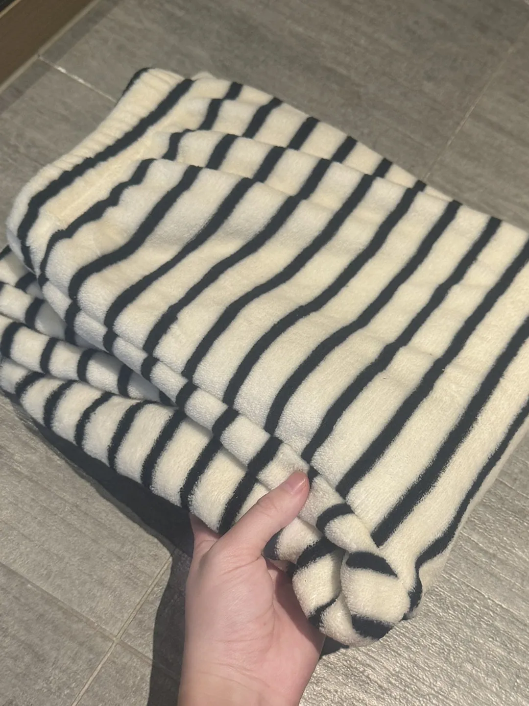 Thickened Flannel Sleep Pants Coral Fleece Leisure Long Pants Winter Home Clothes Stripe Pattern Unisex Warm Home Pants
