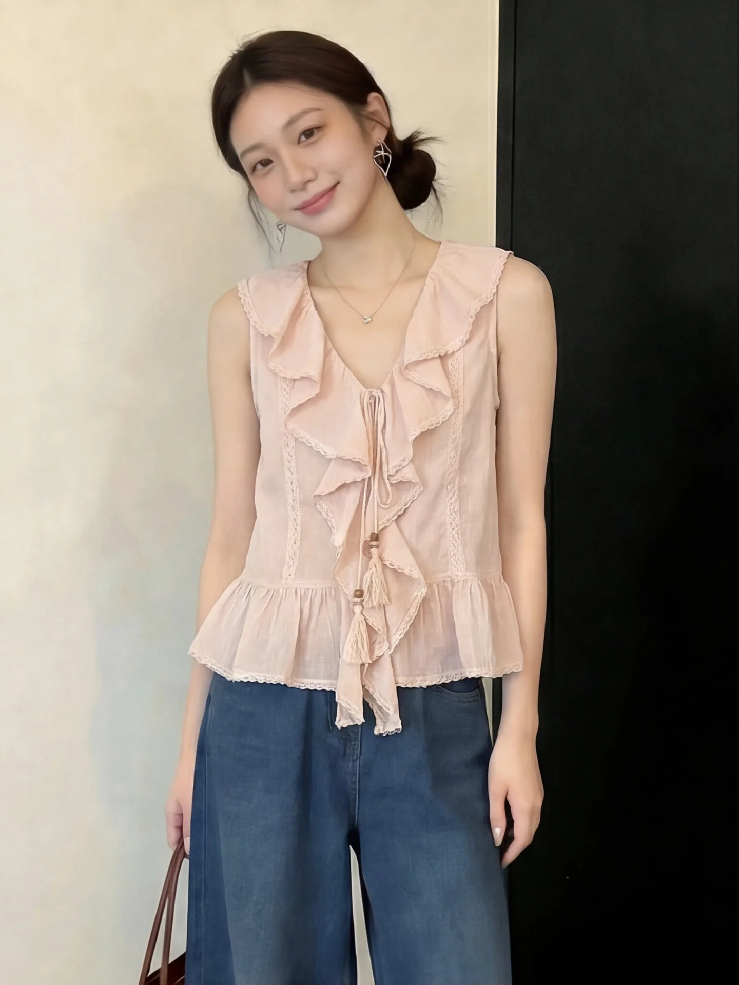 

Pink Ruffle Sleeveless Shirt Women's Summer New Style Chic Short Size Small Belted Beautiful Cotton Original Design V-neck Br...