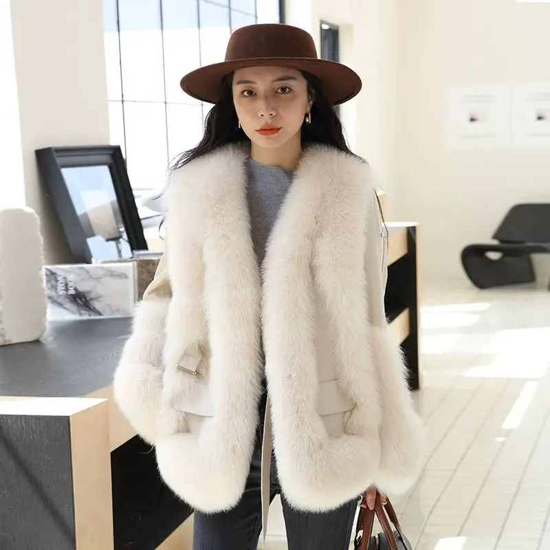 Fox Fur Grass Coat for Women 2025 New Haining Imported Whole Fur Coat Short and Young Style