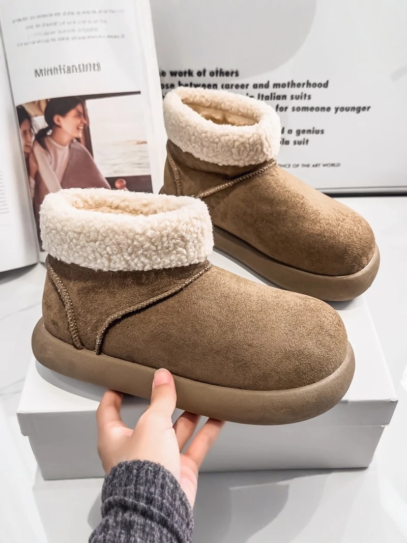 

Northeast Men's Winter Snow Boots Fleece Lined Slip-On Fur Leather Integrated Outdoor Cold Resistant Cotton Shoes