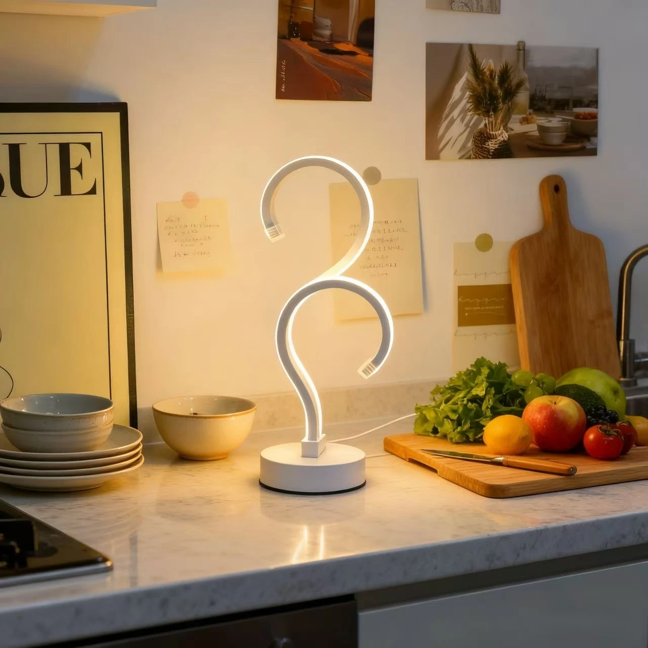 

Креативная настольная лампа с двойным плафоном, питанием от сети, трехцветным освещением, подходит для спальни, гостиной, дома, магазина, декора рабочего стола