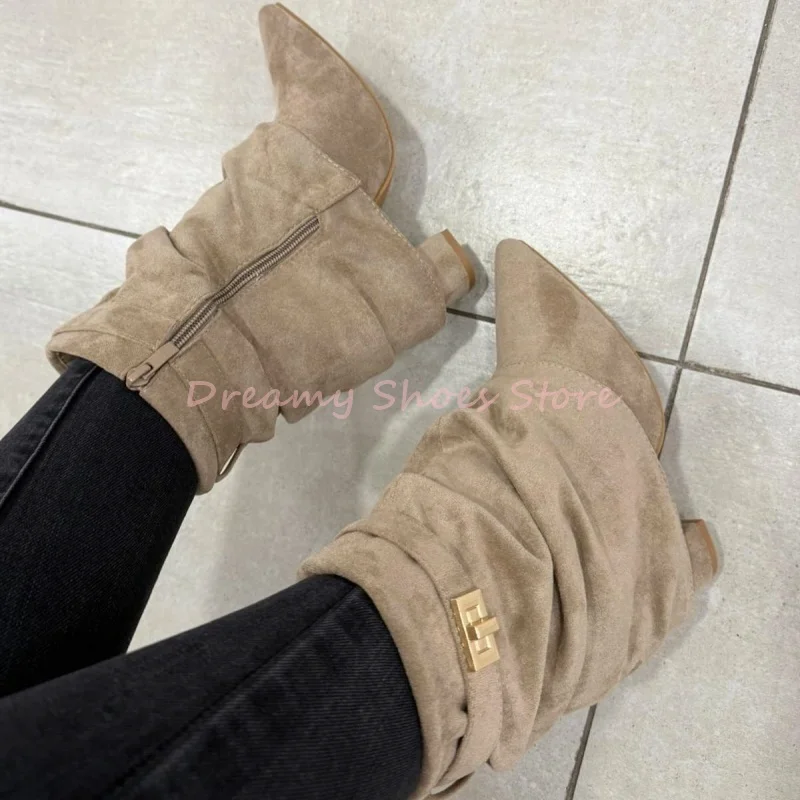 

Suede Metal Buckle Pointed Ankle Boots Women Pleated Side Zipper Chunky Heels Short Boots Fashion Trendy Party Lady Western Shoe