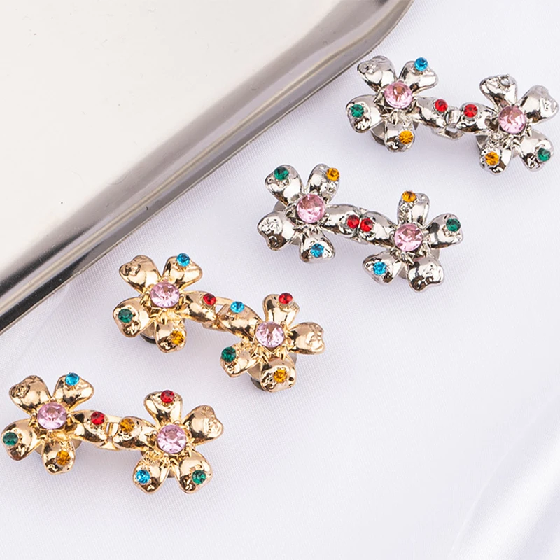 1Pair Exquisite Rhinestone Flower Waist Buckle Adjuster Pants Skirts Waist Tightener Adjustable No Sewing Required Waist Buckle