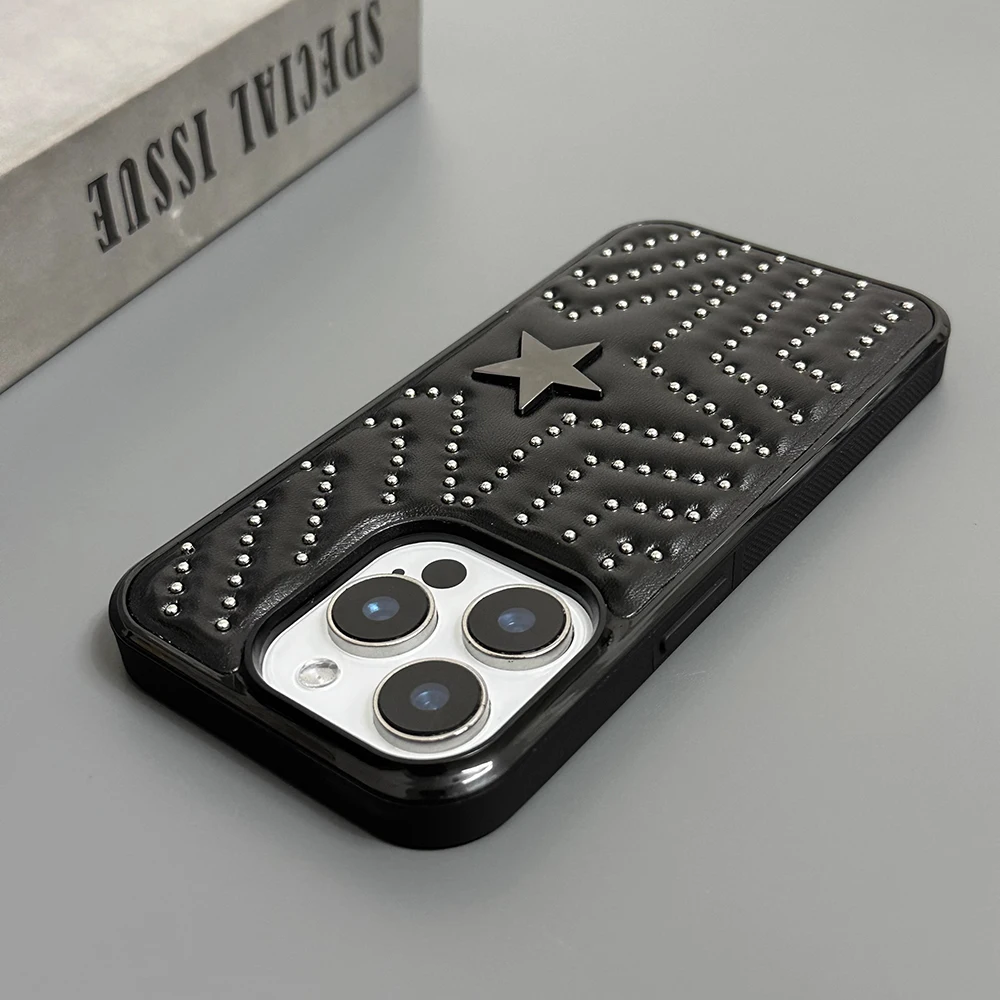 Modische silberne Nieten, fünfzackiger Stern, stoßfeste Handyhülle aus Leder für iPhone 17, 16, 15, 14, Pro Max 13, Schutzhülle