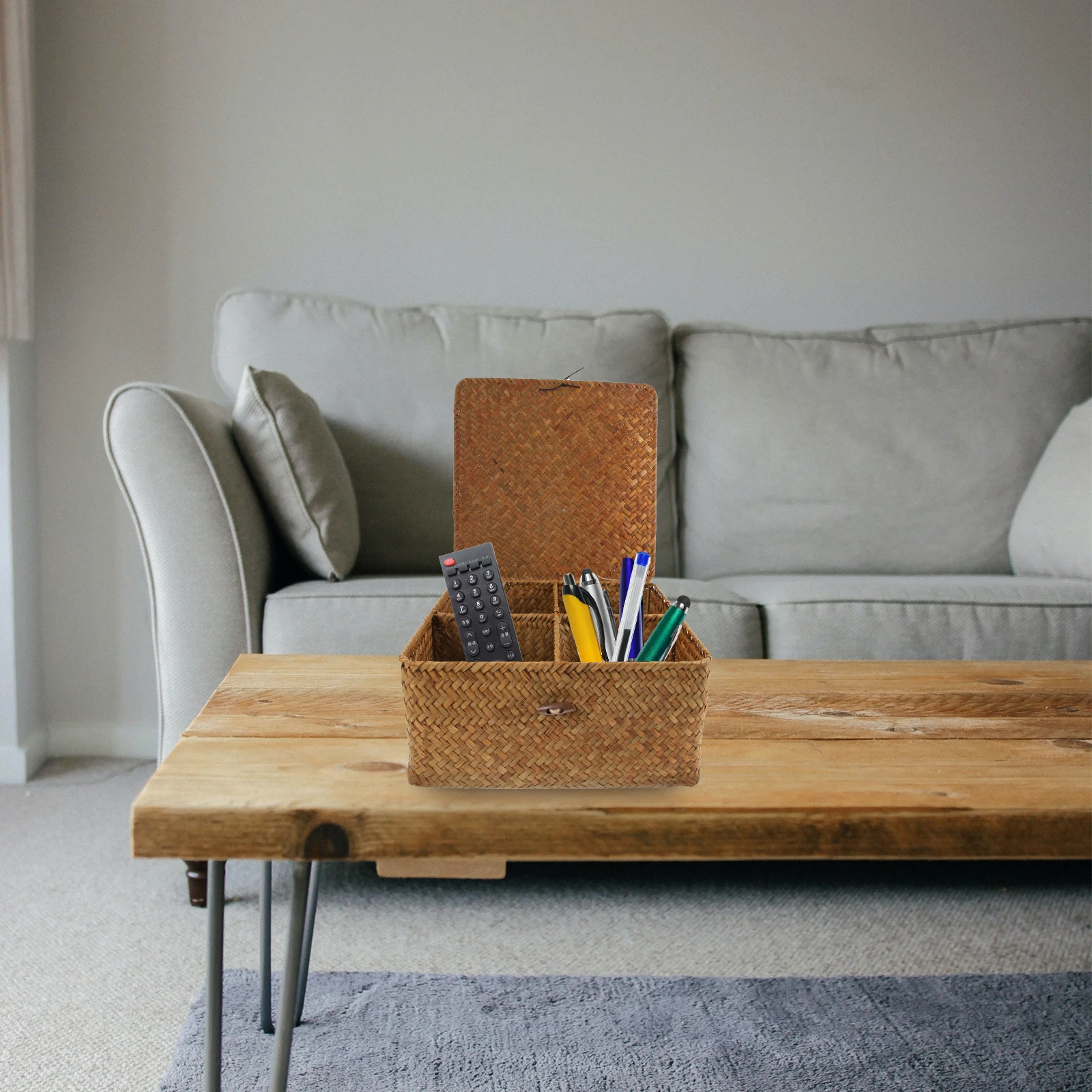 

Large Wicker Storage Baskets Lid Desk Table Sundries H woven Straw Craftsmanship Toy Book Container Home Decor ganizer Storage