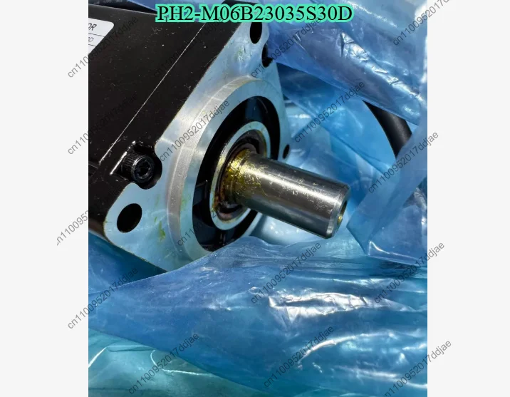 Brand new servo motor, ph2-m06b23035s30d, actual photo