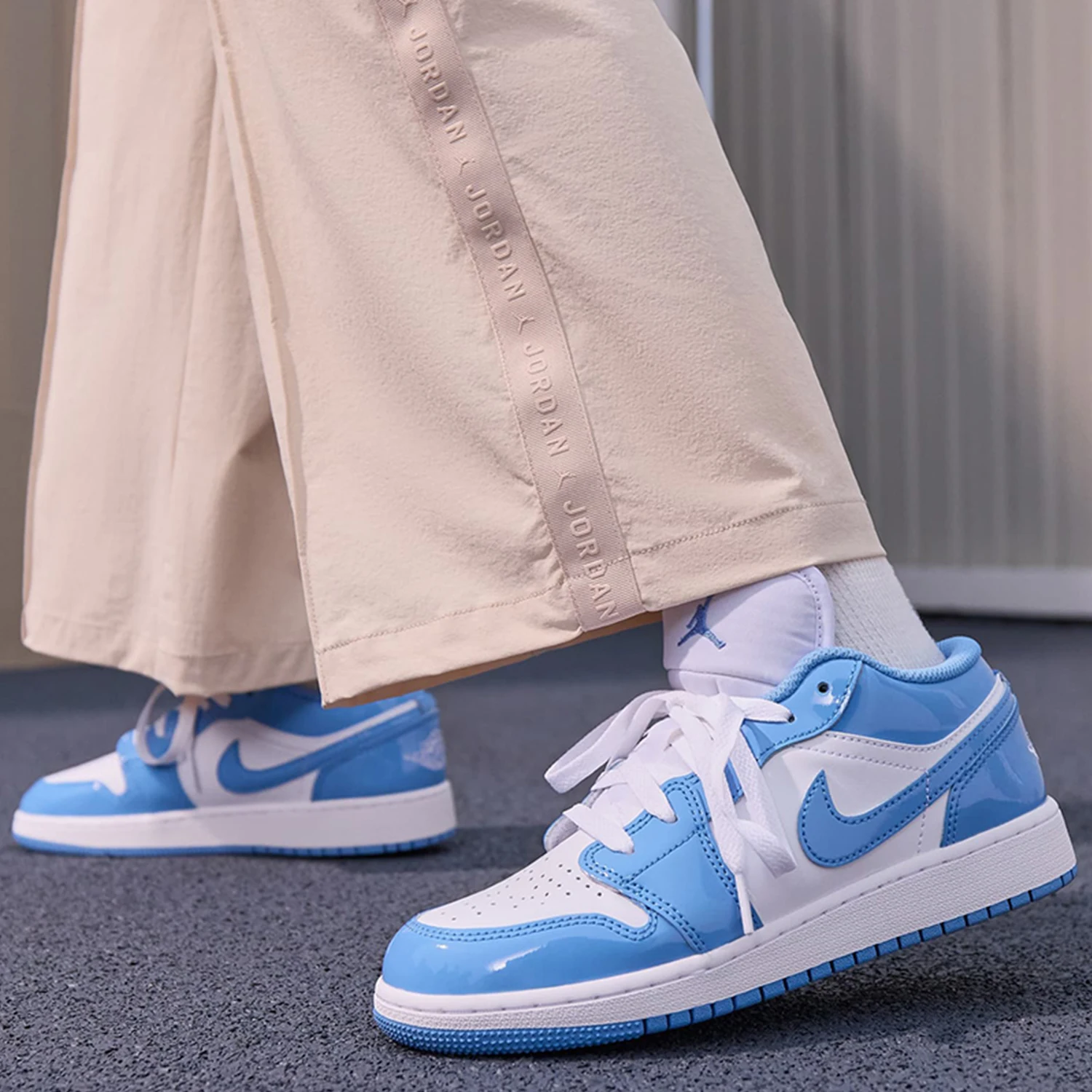 

Официальные женские и детские спортивные классические уличные туфли Nike JORDAN GS FZ3929-114