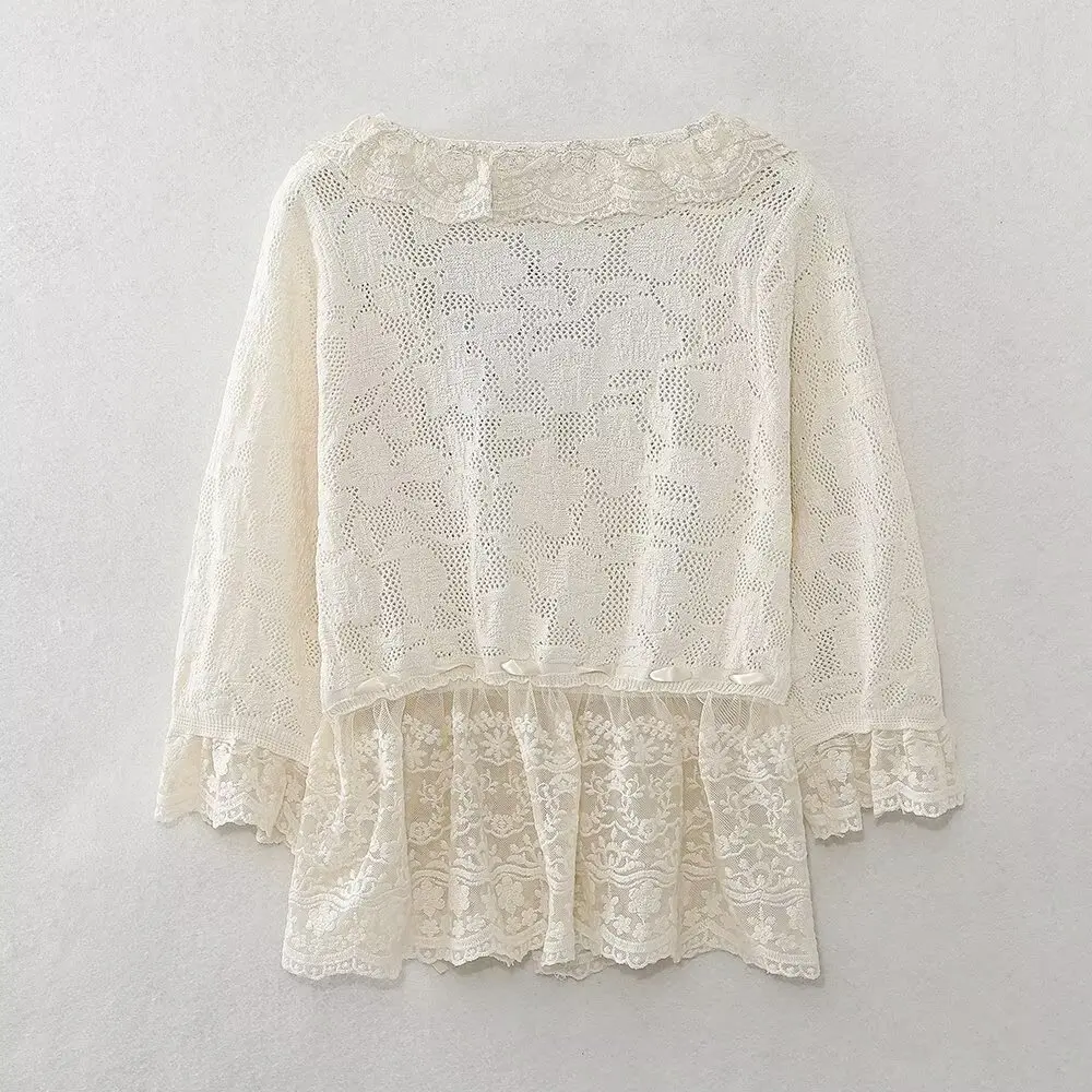 Maxdutti 2025 Summer Shirt French Beige Elegant Lace Shirt Women Minimalist Retro Knitted Blouse Women Pullover top