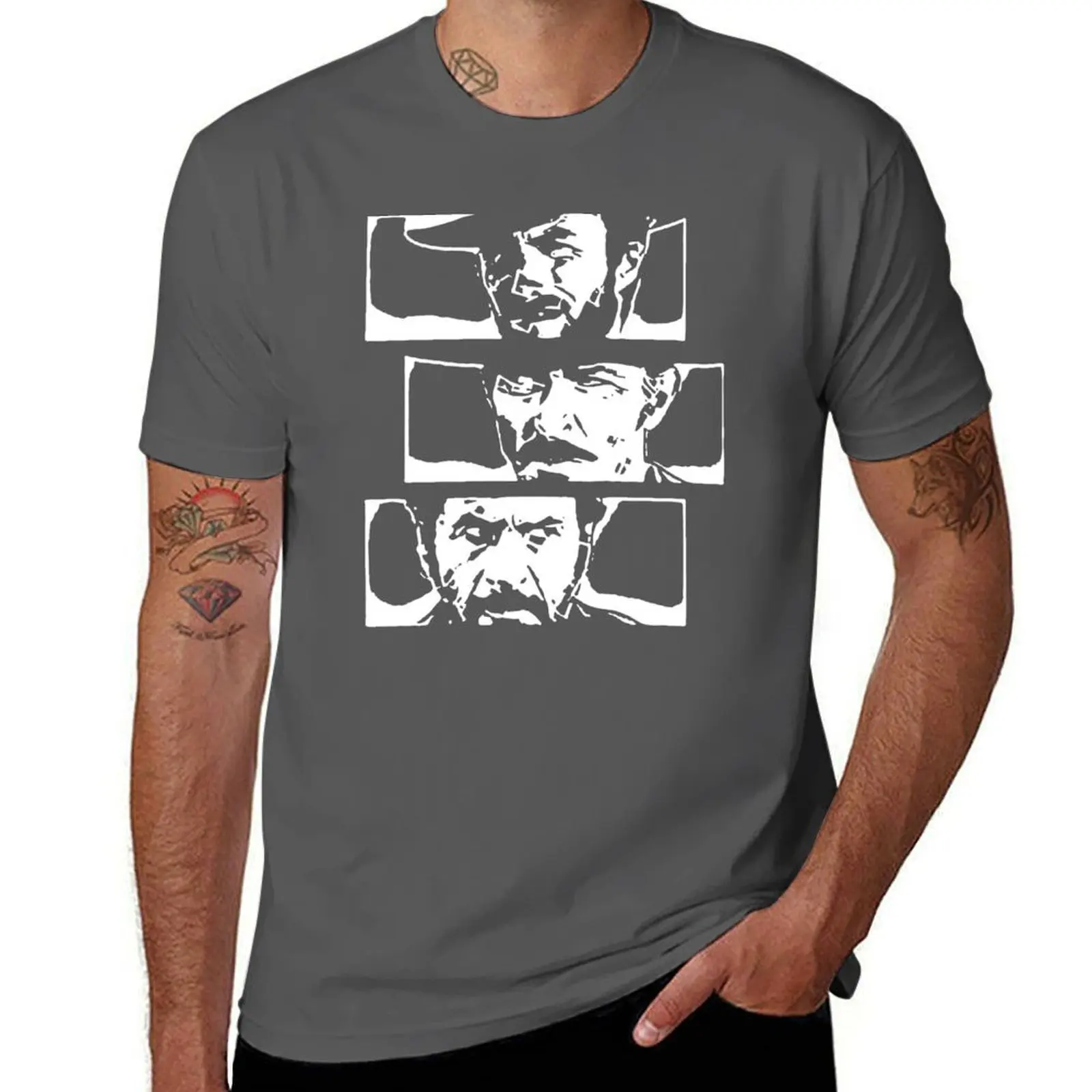 Camiseta Il buono, il brutto, il cattivo con estampado elegante y manga corta
