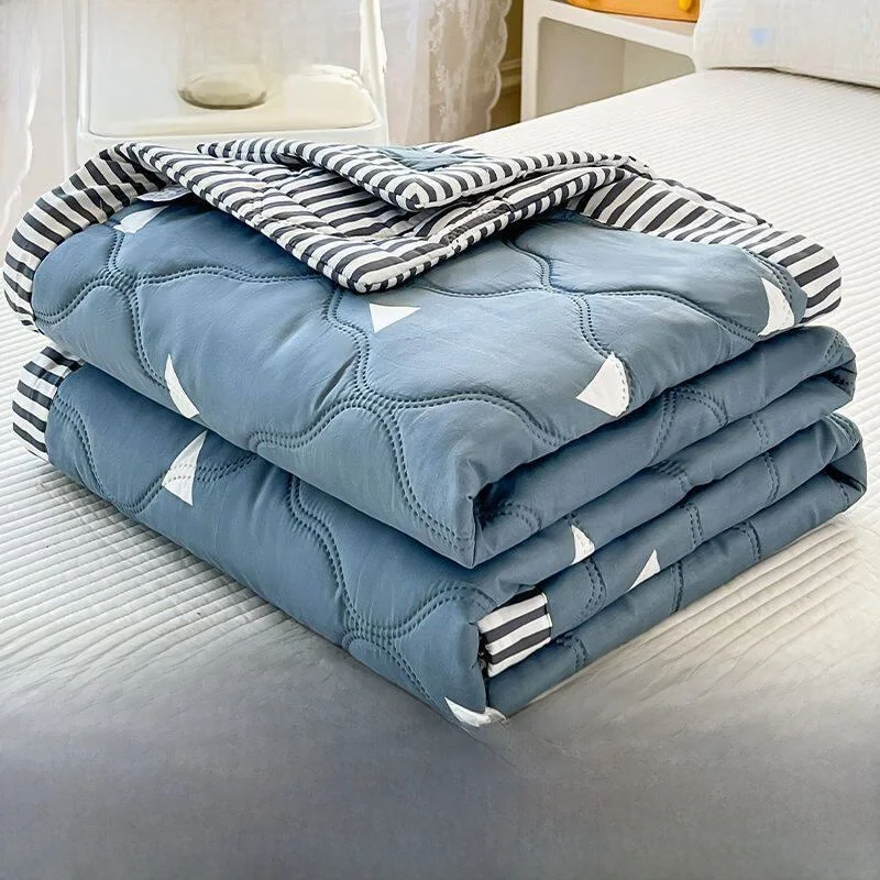 

2026 New Skin-friendly Air Conditioner Quilt Spring Autumn Small Cotton Quilt Winter Washable Nap Thin Water Wash Cotton Thin...